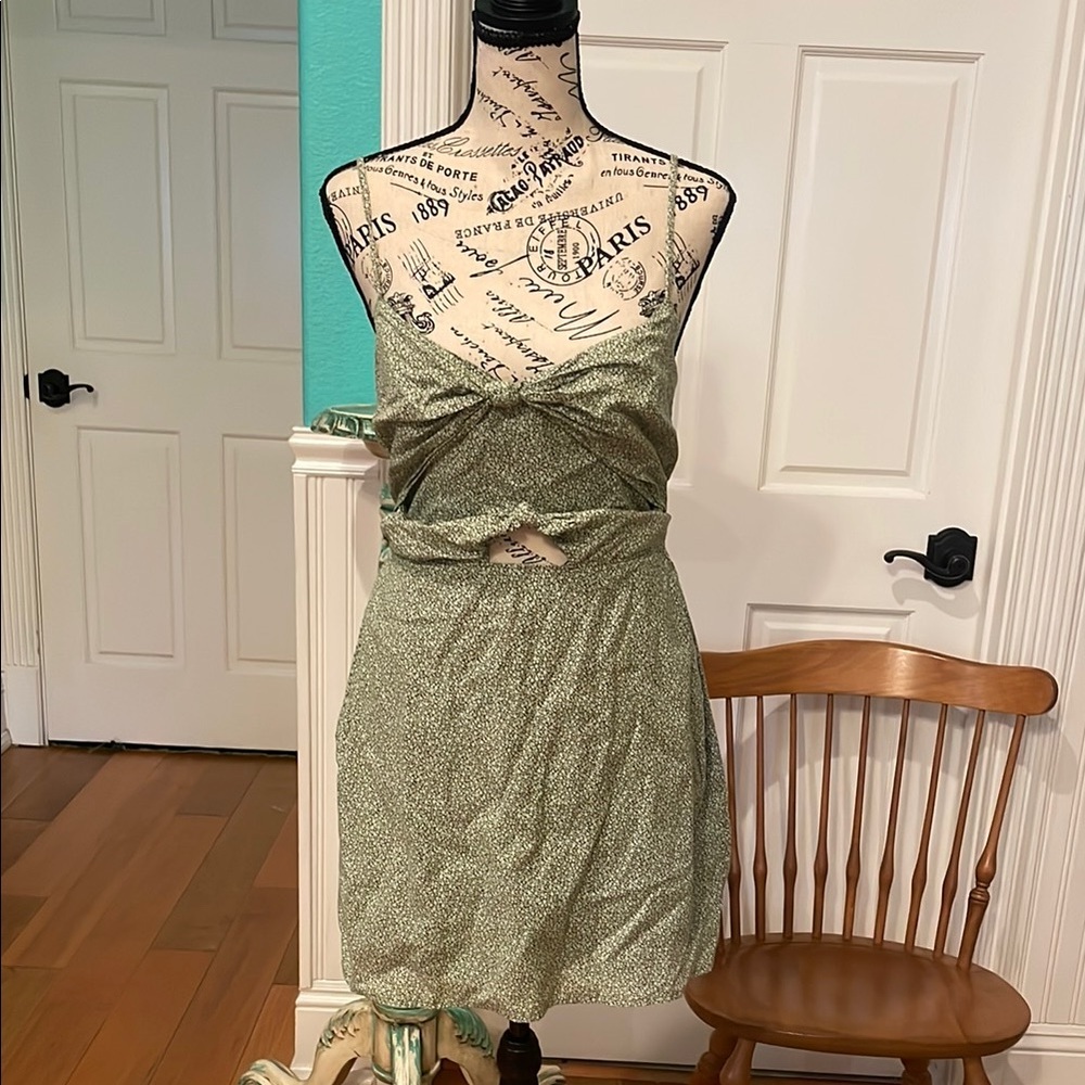 Abercrombie Green Floral Women's Dress